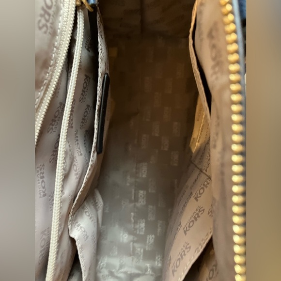 Michael Kors Handbag - Picture 4 of 12